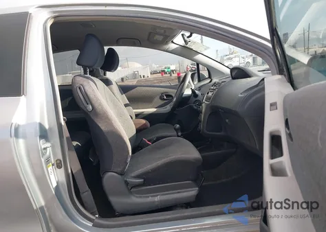 2010 Toyota Yaris z USA, uszkodzony, nr VIN JTDJT4K32A5277635